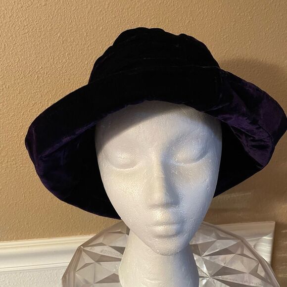 SJ Maughan Of London Crushed Velvet Look Deep Purple Womens Bucket Hat Vintage main image 7